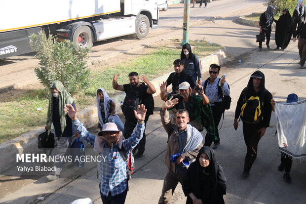 ۶۰۰ زائر خارجی از مرز بین المللی خسروی راهی کربلا شدند
