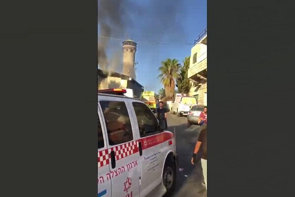برج دیده‌بانی ارتش رژیم صهیونیستی در الخلیل در آتش سوخت+فیلم