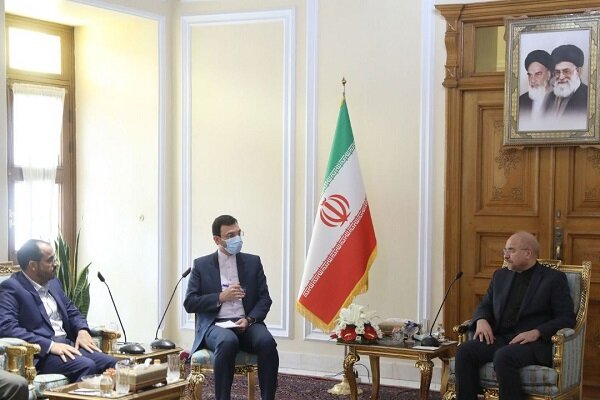 دشمنان جنگ یمن را به سمت جنگ اقتصادی میبرند