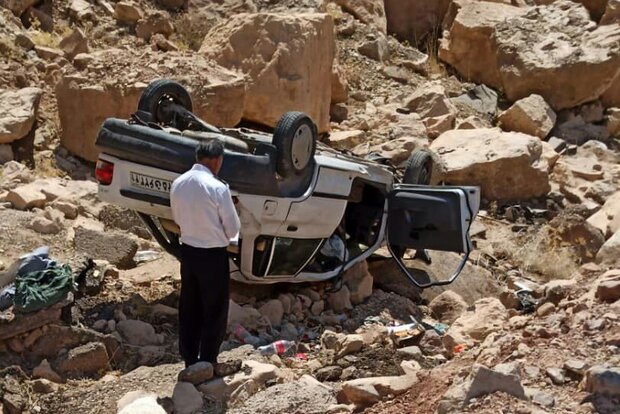 وقوع 3 واژگونی خودرو در استان سمنان / 8 نفر مصدوم شدند