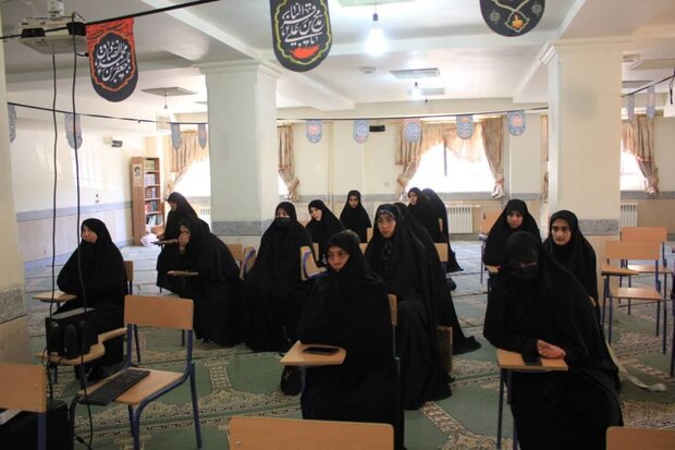 مدیر مدرسه علمیه «معصومیه» خواهران خرمآباد معرفی شد