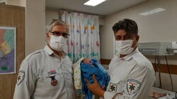 تولد نوزاد عجول لایبیدی در آمبولانس