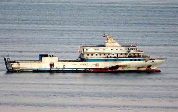 Yunanistan'dan Türk gemisine taciz ateşi