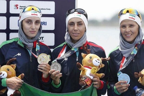 Iranian women win silver medal in Asian rowing competitions
