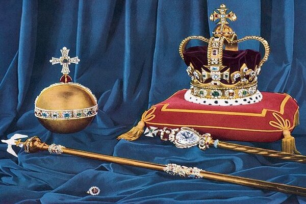 تاریخ نهاد سلطنت در انگلستان از «ماری خون ریز» تا «چارلز سوم»