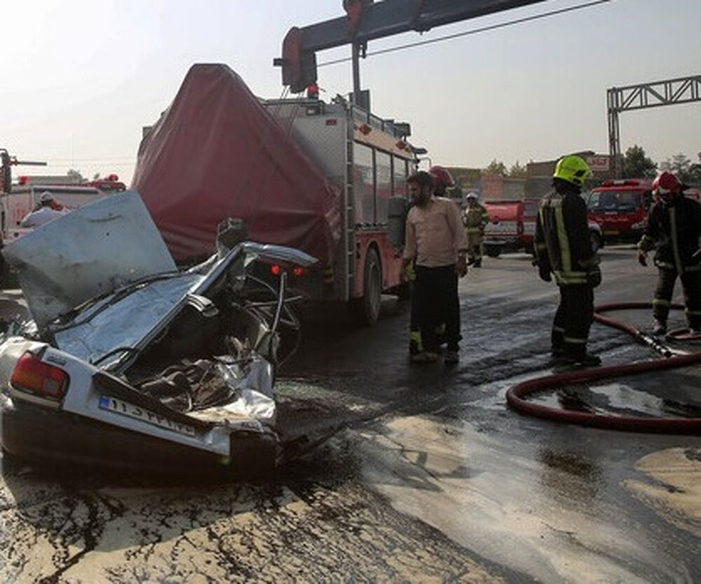 واژگونی تریلر حامل سوخت در مسیر مشهد به گلبهار یک کشته برجا گذاشت