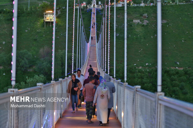 پل معلق مشگین شهر یکی از بلندترین پل های معلق خاورمیانهMeshkin Shahr suspension bridge