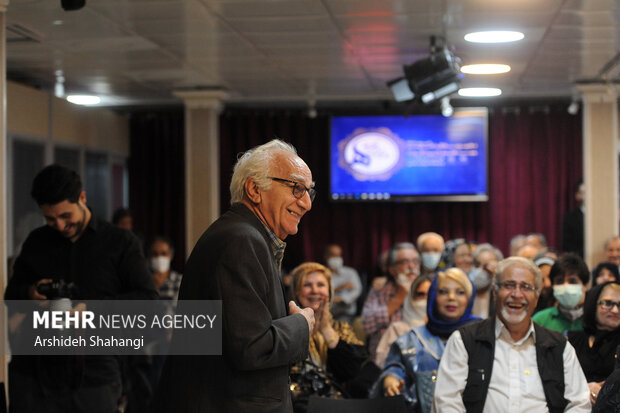 دهمین سالگرد تأسیس مؤسسه هنرمندان پیشکسوت عصر امروز با حضور محمدمهدی اسماعیلی وزیر فرهنگ و ارشاد اسلامی در مؤسسه هنرمندان پیشکسوت برگزار شد