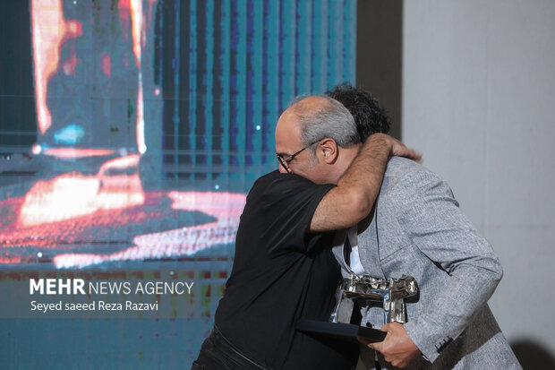 سینمای مستند از جامعه عقب نیست/ مراقب باشید جشن، جشنواره نشود