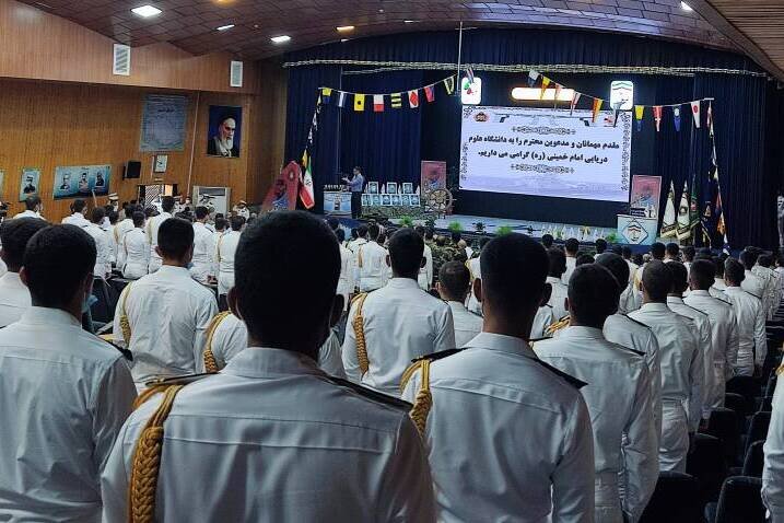 نوشهر- فرمانده نیروی دریایی راهبردی ارتش جمهوری اسلامی بیان دستاوردهای...