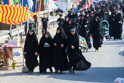 سبایا طریق بانوان عراقی برای رسیدن به کربلا