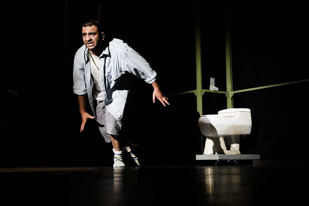 جواد خواجوی متفاوتی در «تب» میبینید/ تعداد فالور مخاطب نمیآورد