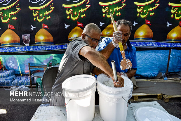 خاک دامنگیر خادمی/ روزهای شیرین اربعین برای موکب داران