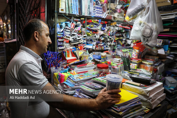 مشقات والدین از گرانی لوازم التحریر/ کیف از نوشت افزار خالی تر شد