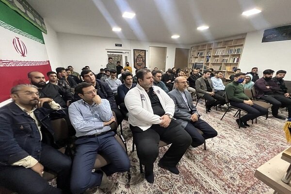 دانشجويان،جلسه،علمي،ايراني،گودرزي،رايزني،سرپرستي،دكتر،رايزن