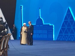 مدال گفت‌وگوی دینی به رئیس سازمان فرهنگ و ارتباطات اسلامی اهدا شد