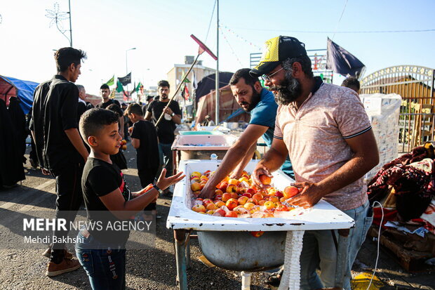 World's greatest feast of love in deserts of Iraq