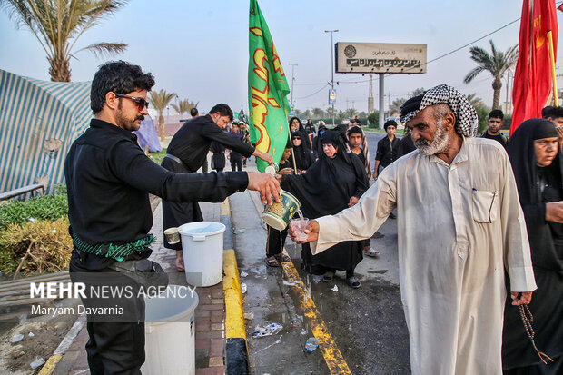 غرق در اقیانوس حسین