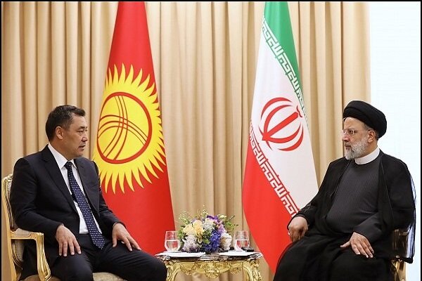 Iran president meets with Kyrgiz, Tajik counterparts