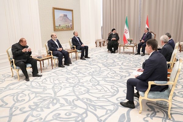 Iran president meets with Kirgiz, Tajik counterparts