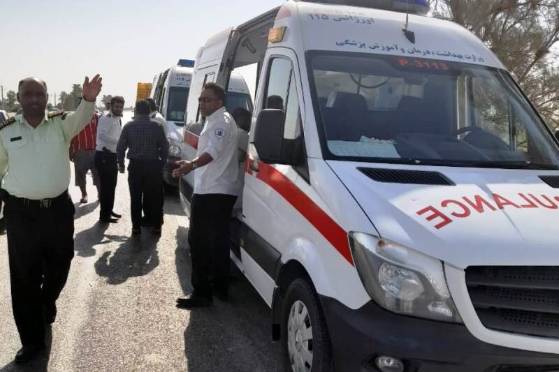 واژگونی ۲ خودروی سواری در محور خرمشهر به اهواز/ ۱۰ نفر مصدوم شدند
