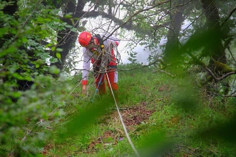 پیدا شدن پیرمرد ۸۱ساله و نجات ۴ جوان گمشده در ارتفاعات گیلان