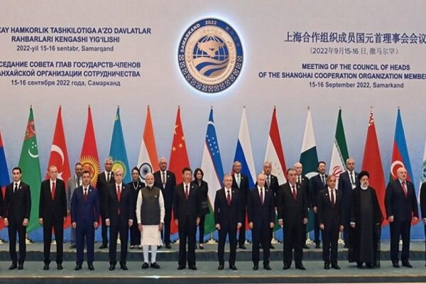 ايران والتوجه شرقاً...