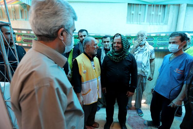 وزیر اقتصاد از موکب علی بن موسی الرضا(ع)گرگان در کربلا بازدید کرد
