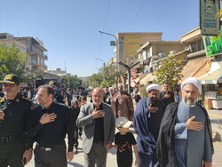 عزاداران در راهپیمایی جاماندگان حسینی در سنندج شرکت کردند