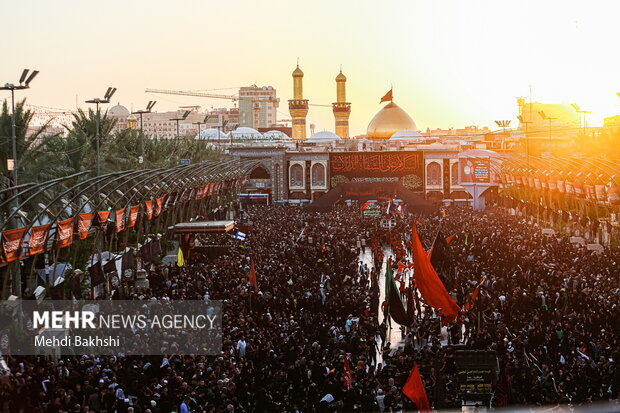 مراسم سوگواری حضرت ام‌البنین(س) در بین‌الحرمین به همت ایرانیان 