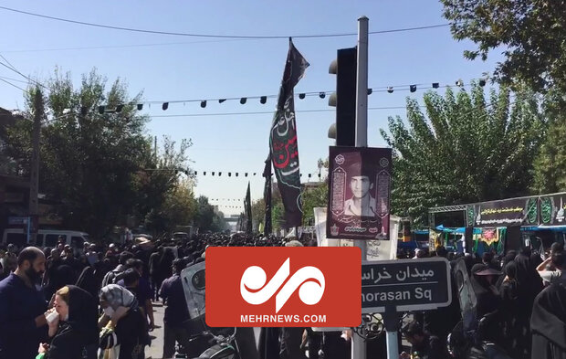 حضور پرشور جاماندگان اربعین در میدان خراسان تهران