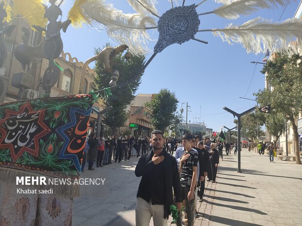 راهپیمایی جاماندگان اربعین حسینی در سنندج