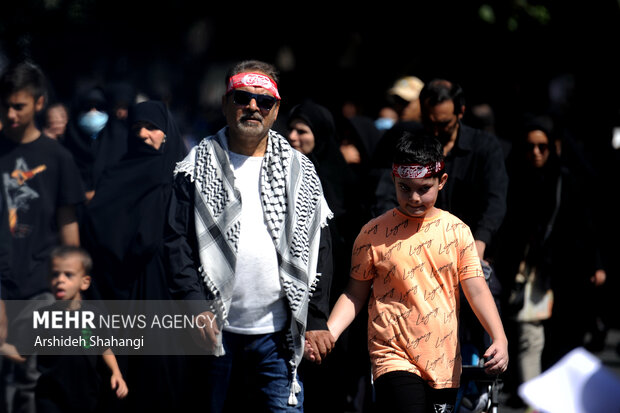 پیاده روی جاماندگان اربعین حسینی (ع) در تهران
