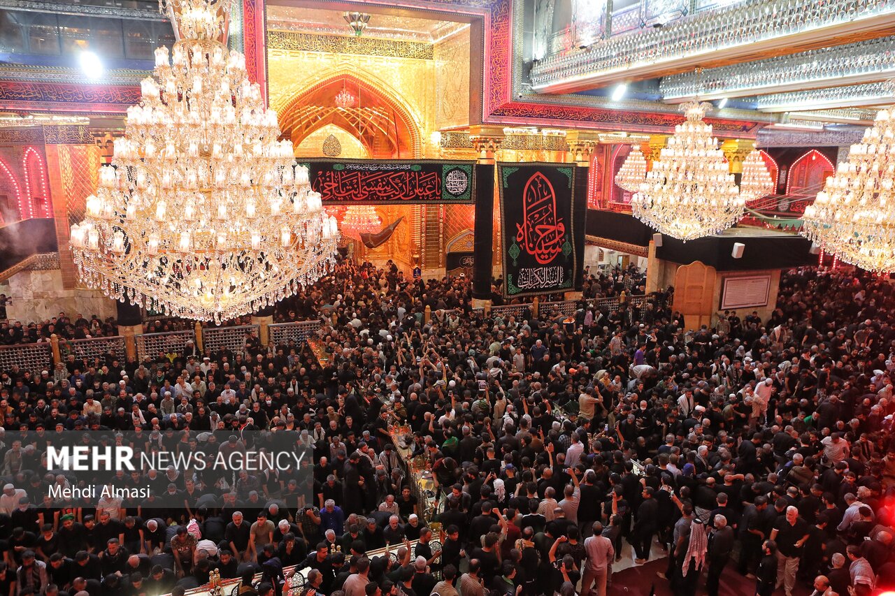 خروش میلیونی امت حسینی در کربلا؛ بینالحرمین سراسر «لبیک یا حسین»