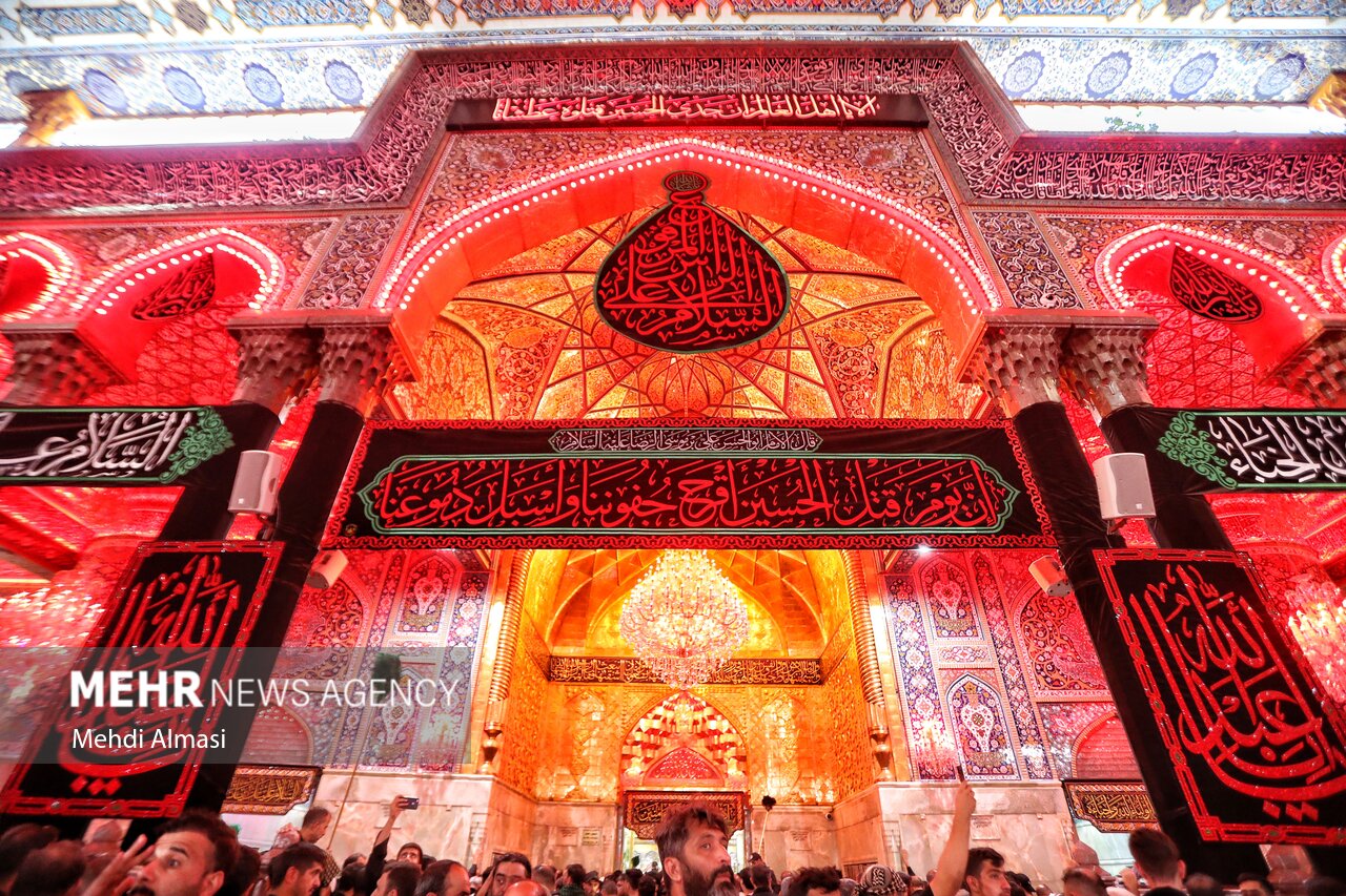 خروش میلیونی امت حسینی در کربلا؛ بینالحرمین سراسر «لبیک یا حسین»