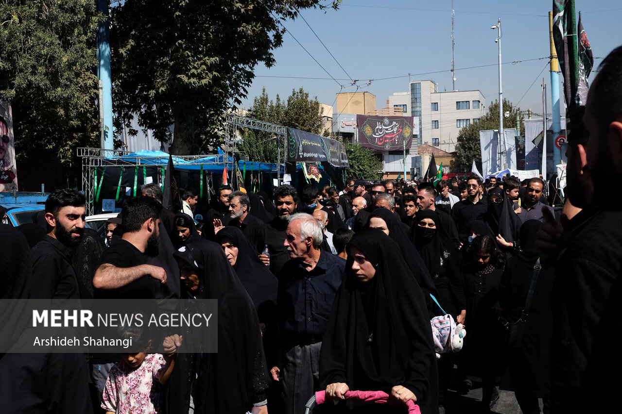 مسيرات الأربعين الحسيني(ع) في جميع أنحاء طهران