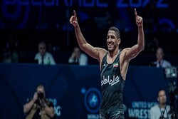 Rahman Amouzad wins gold medal in 2022 Wrestling C’ship