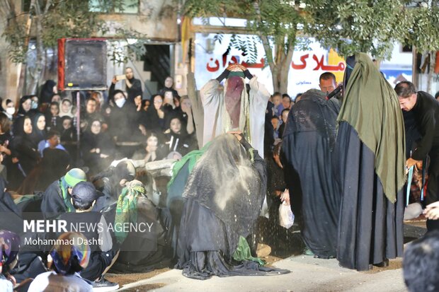 شبیه خوانی اربعین حسینی در شهرستان گرمی