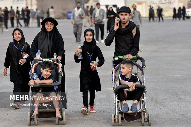 ویزیت بیش از ۶ هزار زائر اربعین توسط تیم پزشکی جهرم ویزیت بیش از ۶ هزار زائر اربعین توسط تیم پزشکی جهرم