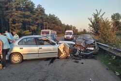 امدادرسانی به ۵ مصدوم حادثه تصادف سمند با پژو در رشت