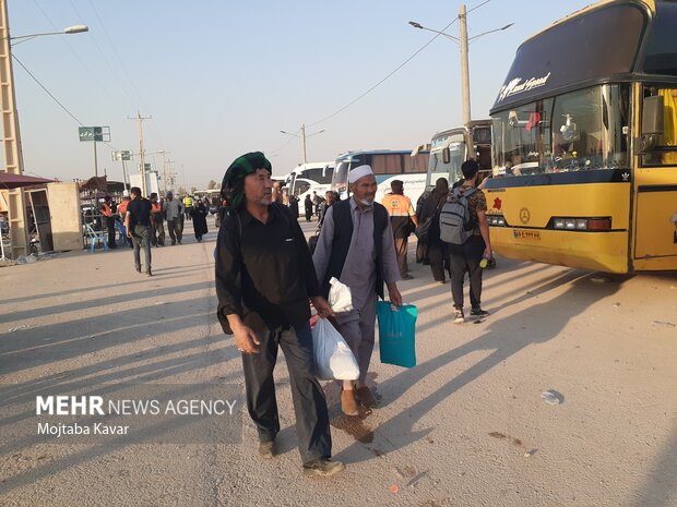  وضعیت تردد در مرز مهران؛ بازگشت زائران اربعین حسینی
