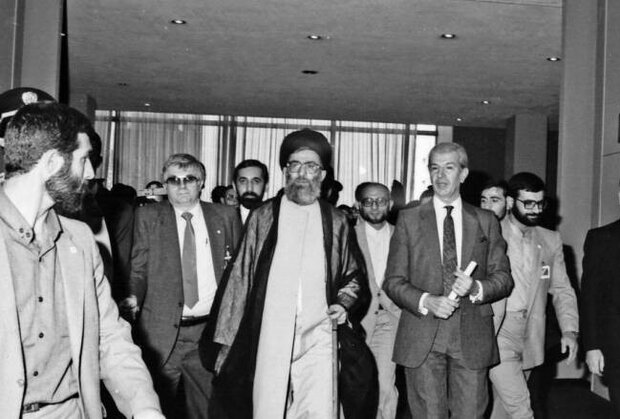 پای رئیس جمهور روی میز سازمان ملل