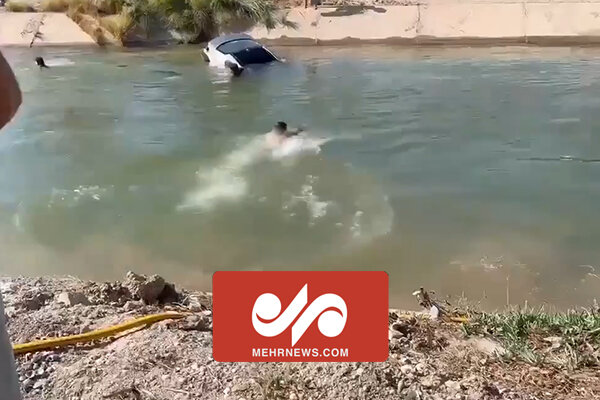 نجات سرنشینان یک خودرو سقوط کرده در رودخانه‌ای در عراق 