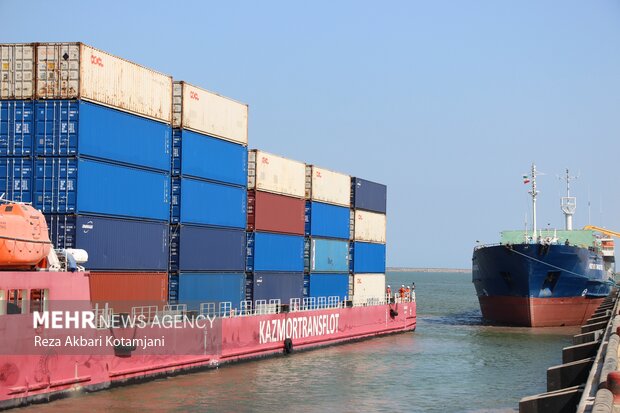 İran-BAE ticaret hacmi 40 kat arttı İran-BAE ticaret hacmi 40 kat arttı