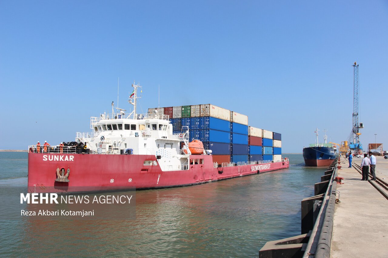 صنعت حمل و نقل دریایی تاثیر بسزایی بر تجارت دارد