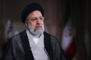 الرئيس الايراني يزور بعض جرحى أعمال الشغب الأخيرة
