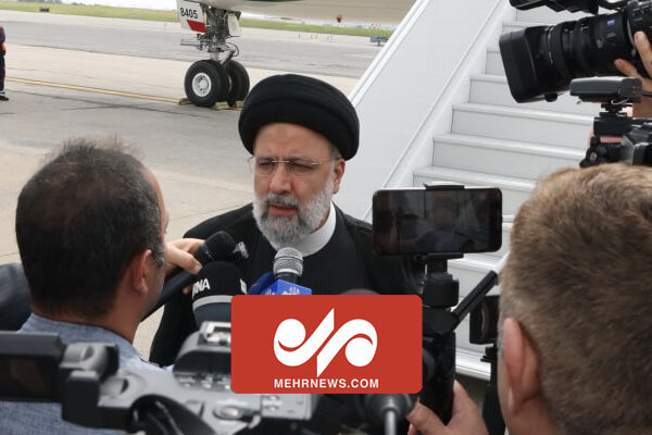 بغض حجت الاسلام رئیسی هنگام گفتگو در هواپیمای عازم نیویورک