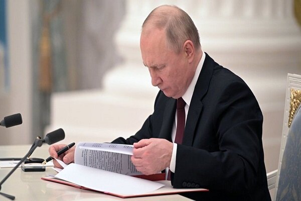 پیوٹن جمعہ کو یوکرین کے 4 علاقوں کو باضابطہ روس میں ضم کریں گے
