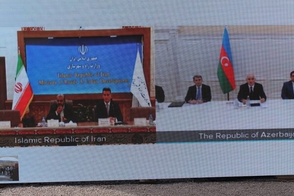 İran- Azerbaycan sınırındaki Akbent karayolu körpüsünün temeli atıldı İran- Azerbaycan sınırındaki Akbent karayolu körpüsünün temeli atıldı