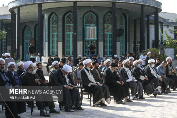 اجتماع علما و روحانیون تهران در محکومیت اقدامات ضد انقلاب در مخالفت از موضوع حجاب بعد از ظهر روز چهارشنبه ۳۰ شهریور ماه ۱۴۰۱ در حوزه علمیه امیر المومنین علی (ع) برگزار شد